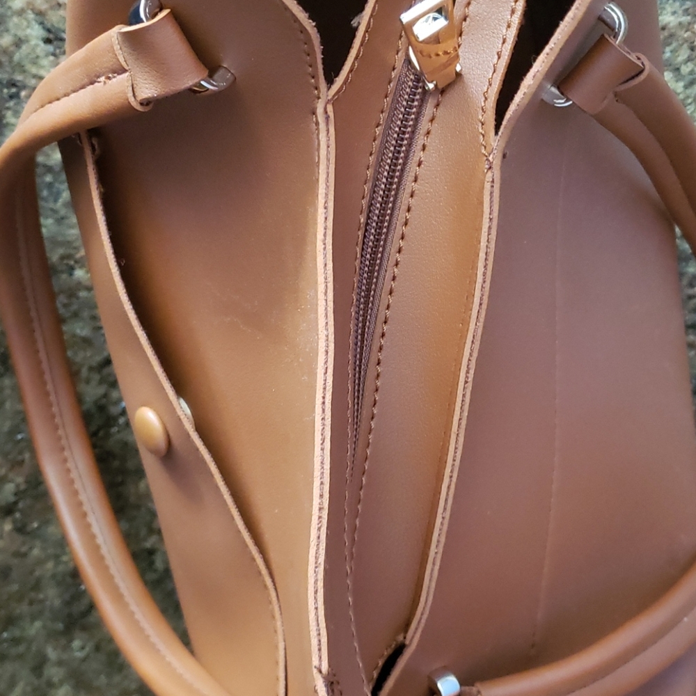 Hand bag - Picture 2 of 3
